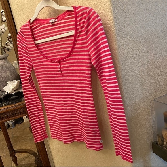 JUICY COUTURE Women Pink Striped Semi-Sheer Long Sleeve Top Size Small - Picture 2 of 10